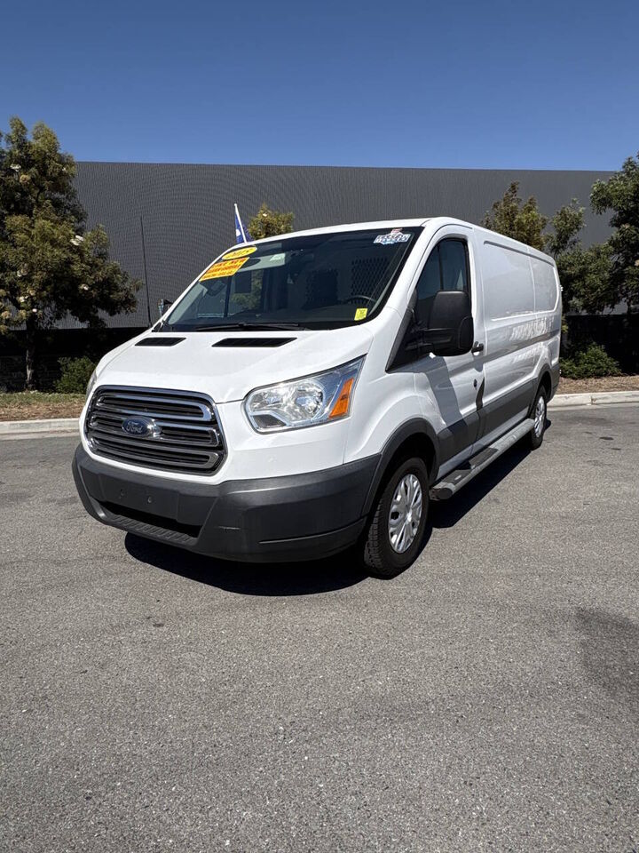 2015 FORD Transit
