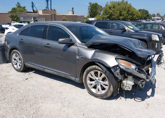 2011 FORD Taurus