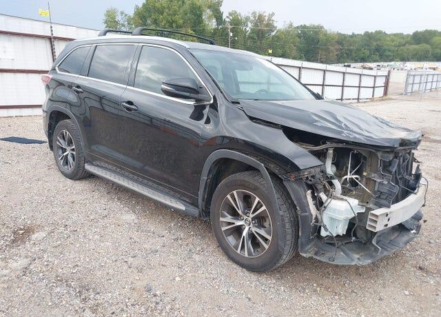 2016 TOYOTA Highlander