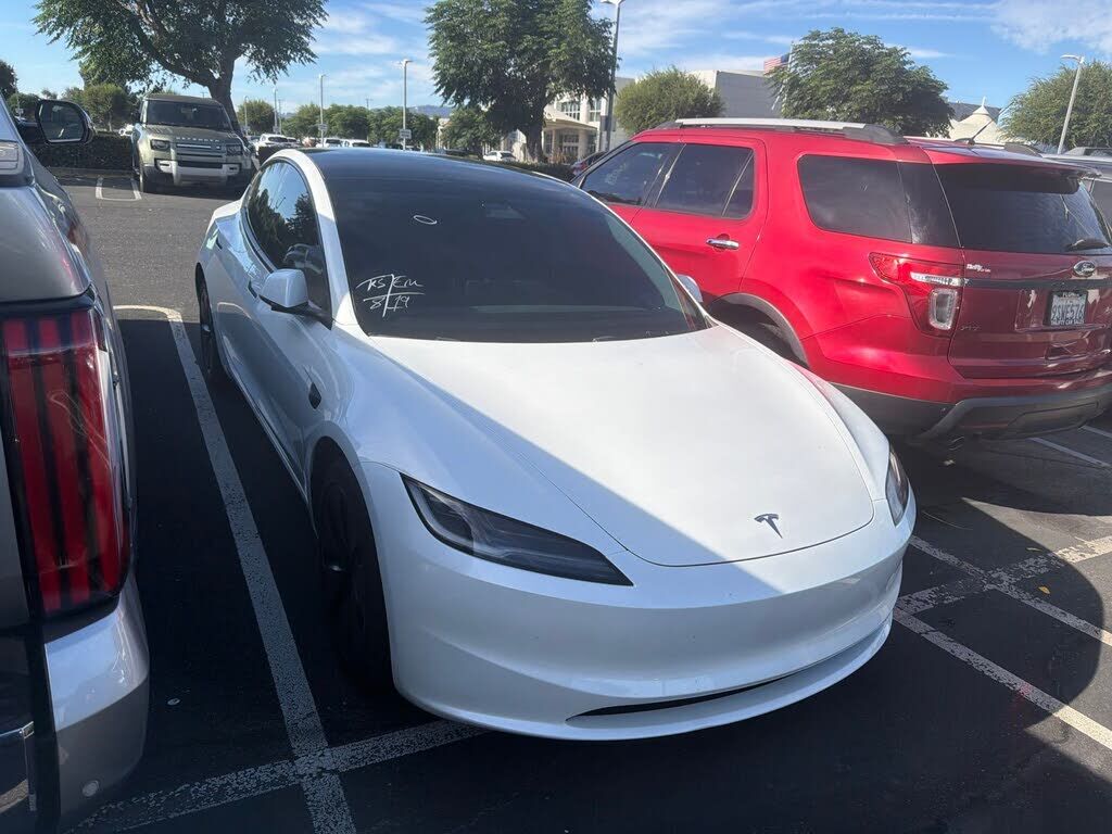 2024 TESLA Model 3