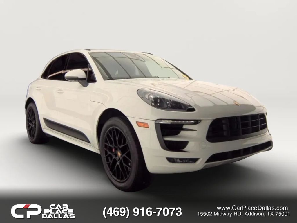 2018 PORSCHE Macan