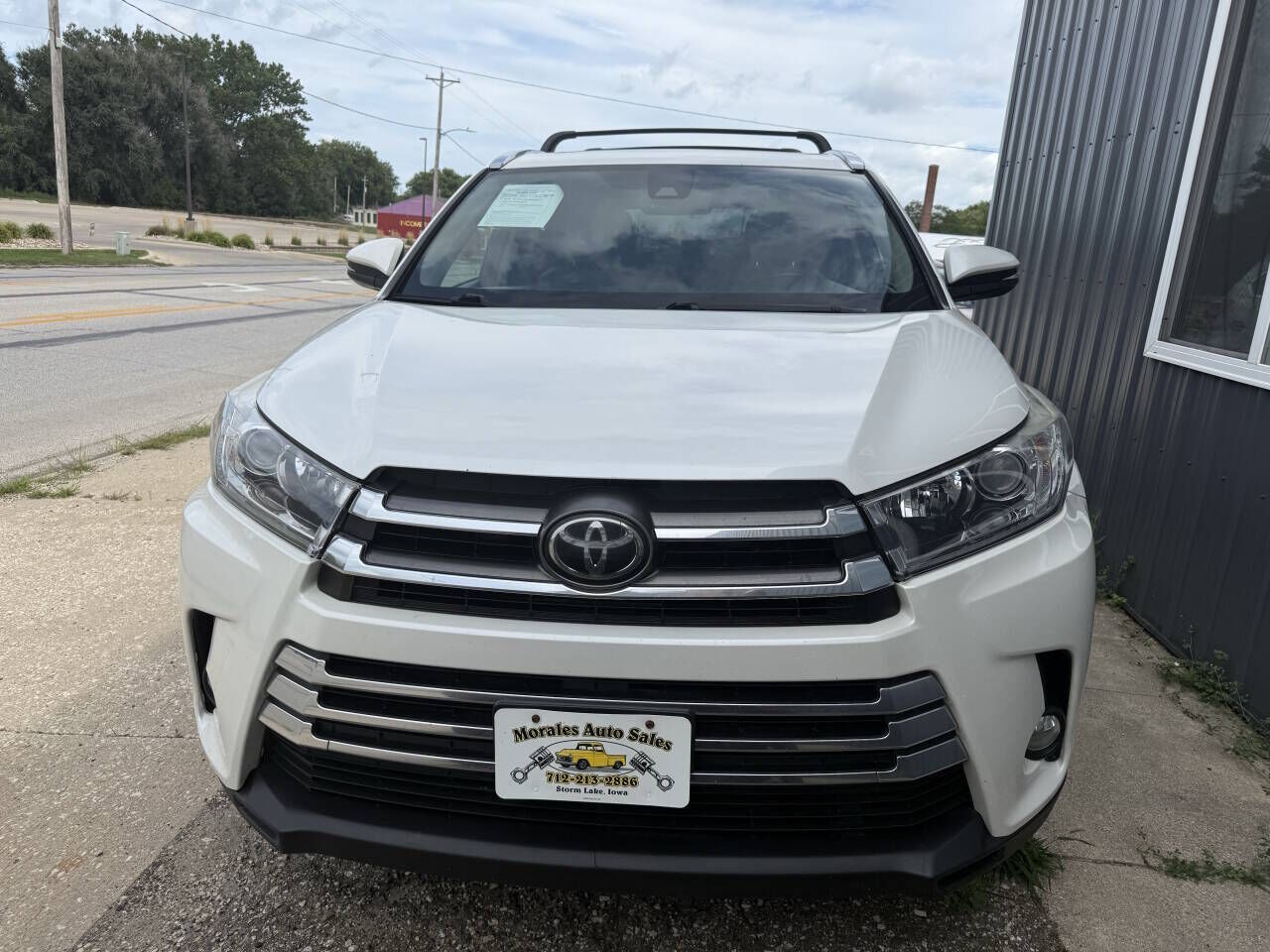 2017 TOYOTA Highlander