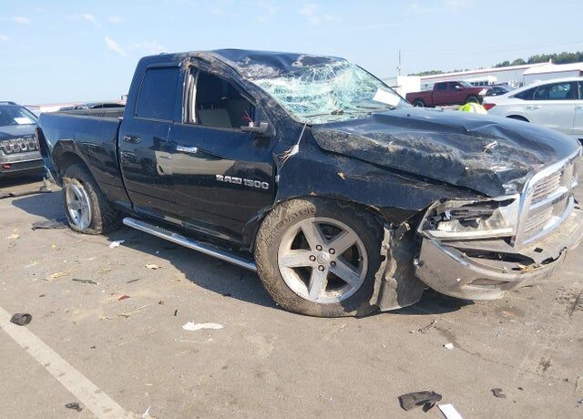 2012 DODGE Ram