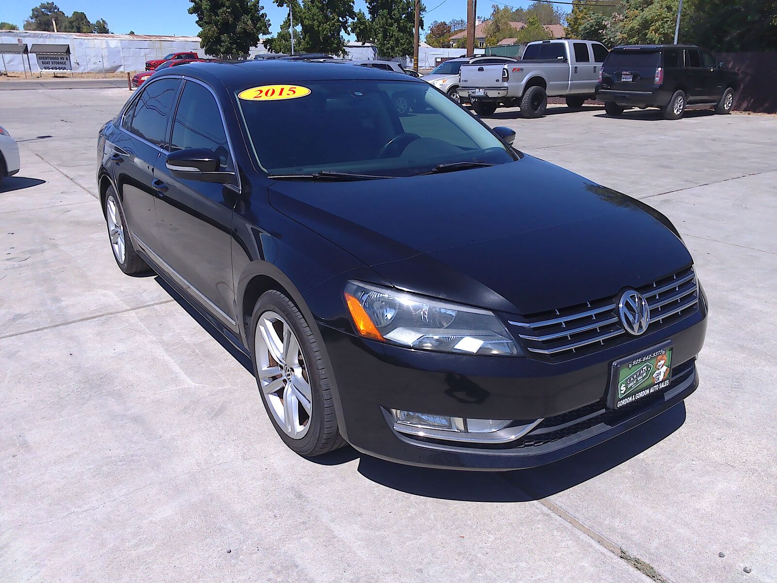 2015 VOLKSWAGEN Passat