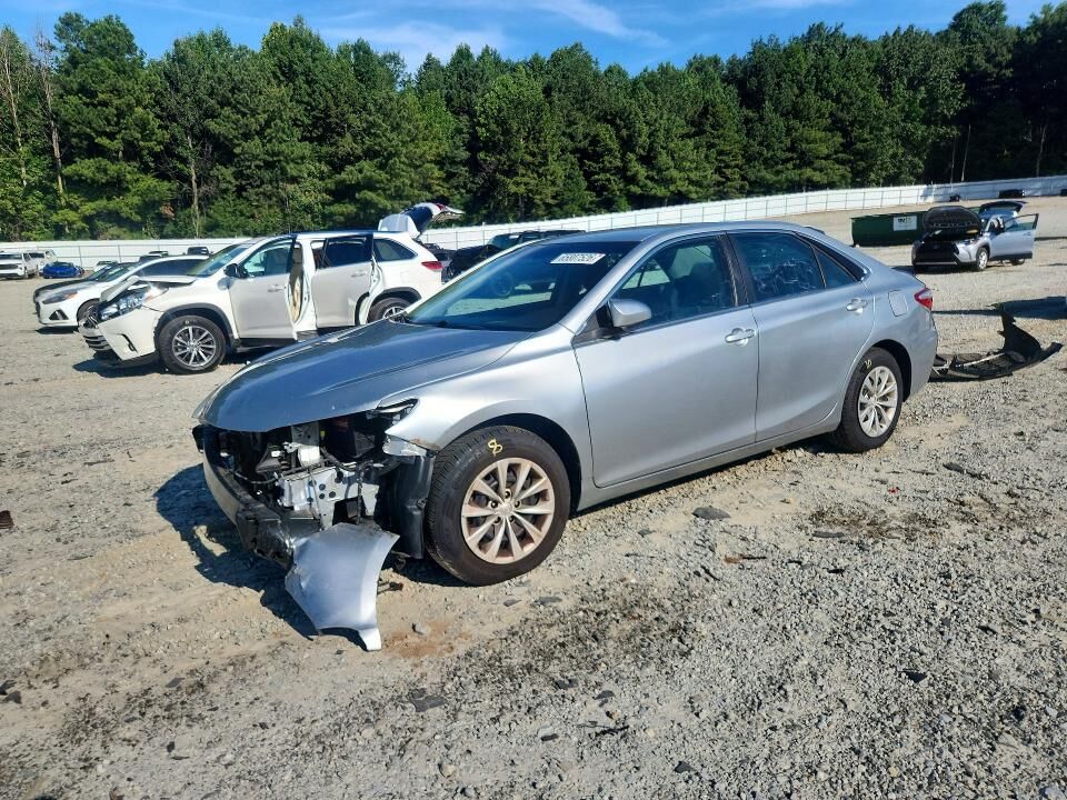 2016 TOYOTA Camry