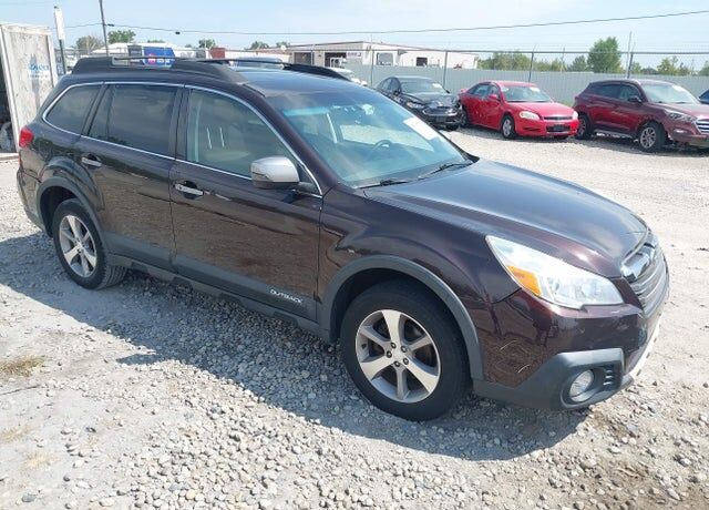2013 SUBARU Outback