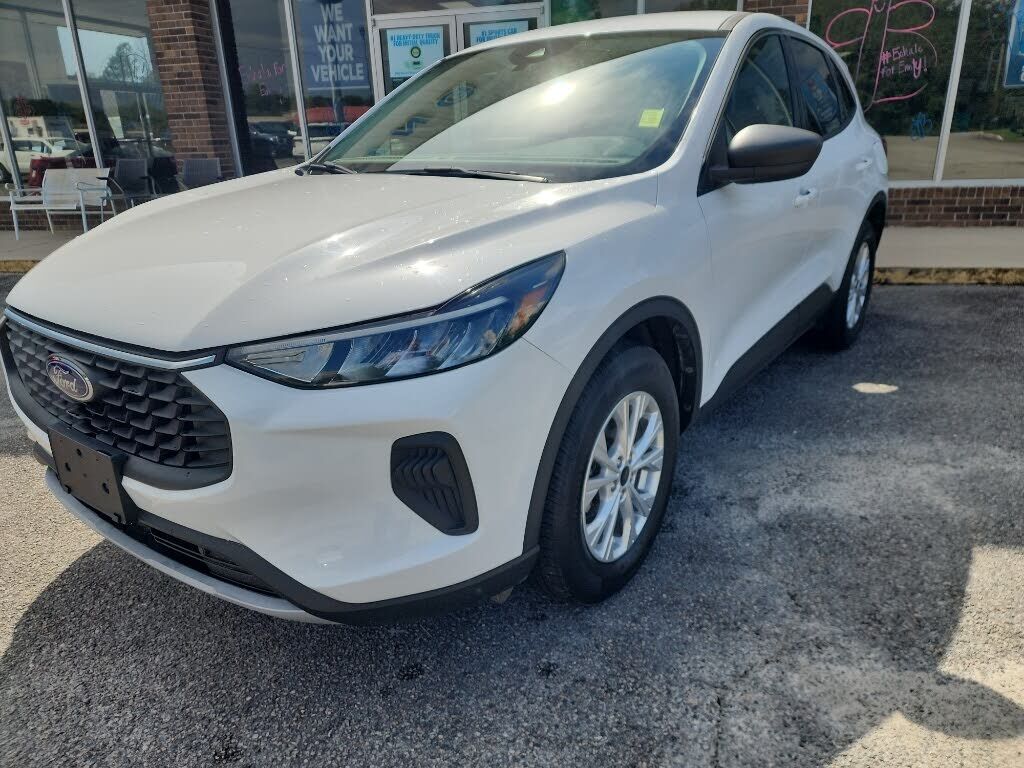 2024 FORD Escape