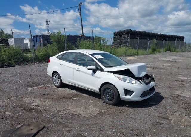 2013 FORD Fiesta
