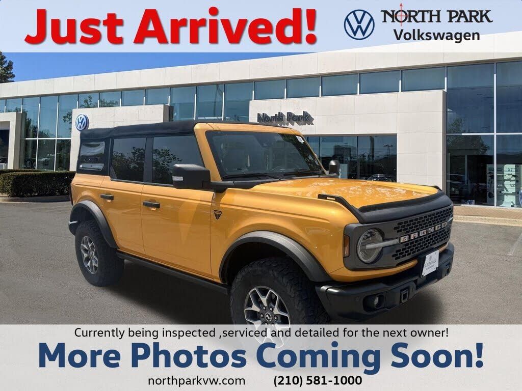 2022 FORD Bronco