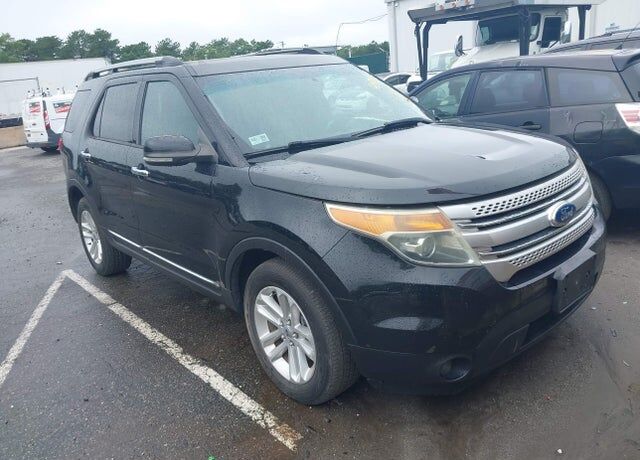 2011 FORD Explorer
