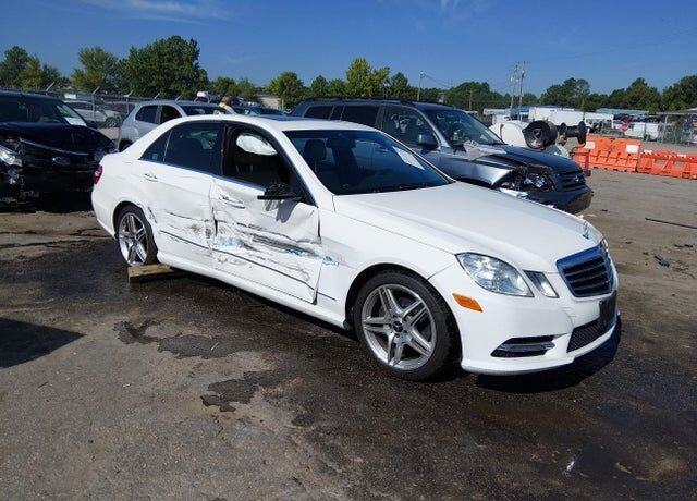 2013 MERCEDES-BENZ E-Class