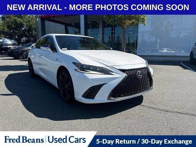 2024 LEXUS ES