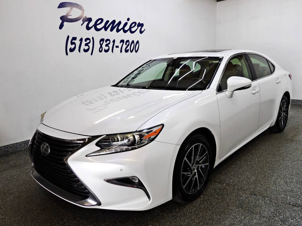 2016 LEXUS ES
