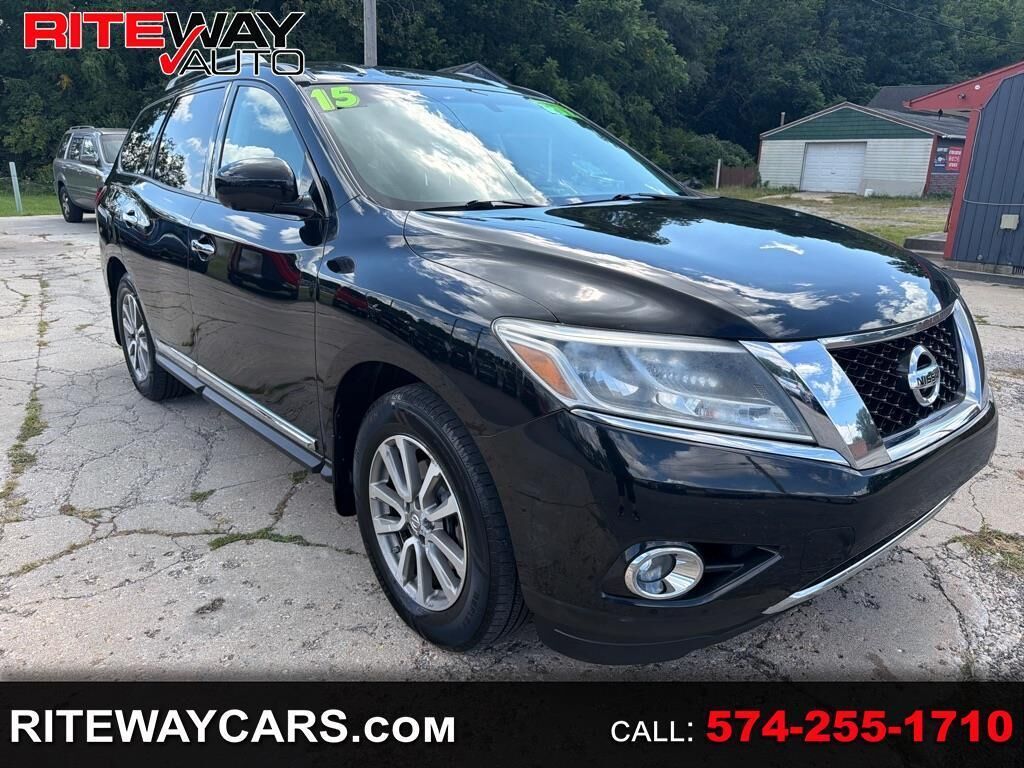 2015 NISSAN Pathfinder
