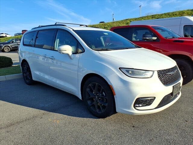 2021 CHRYSLER Pacifica