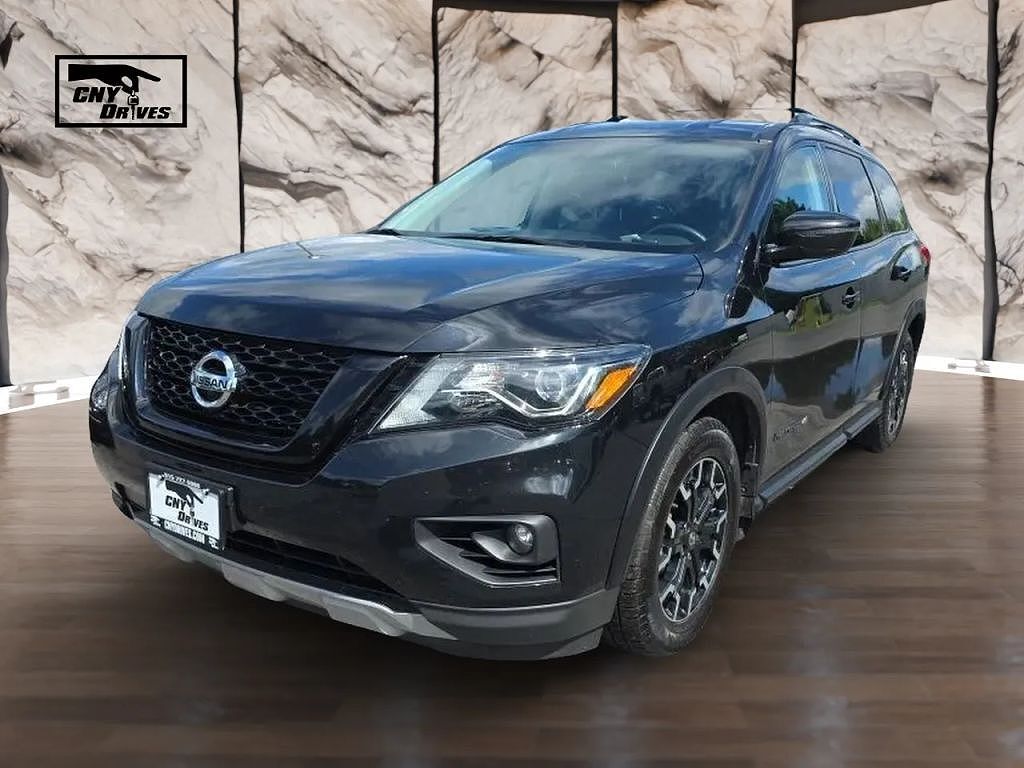 2020 NISSAN Pathfinder