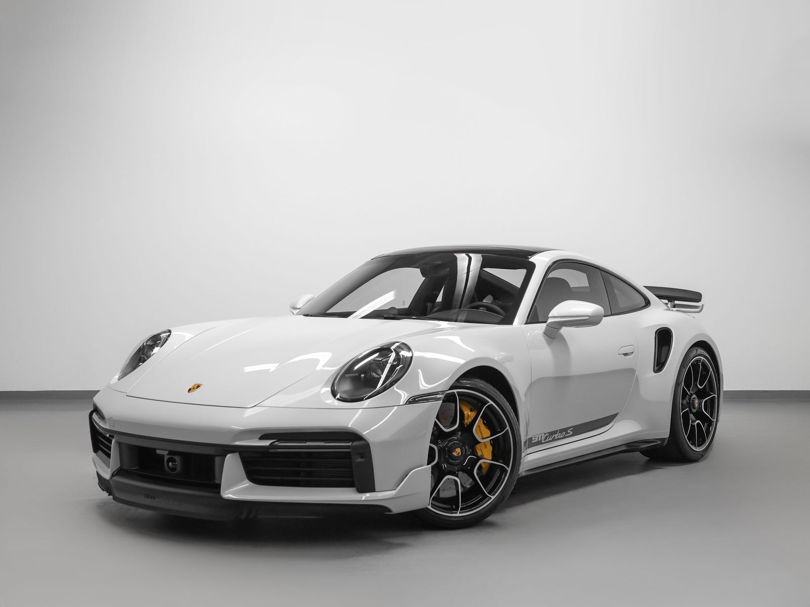 2025 PORSCHE 911
