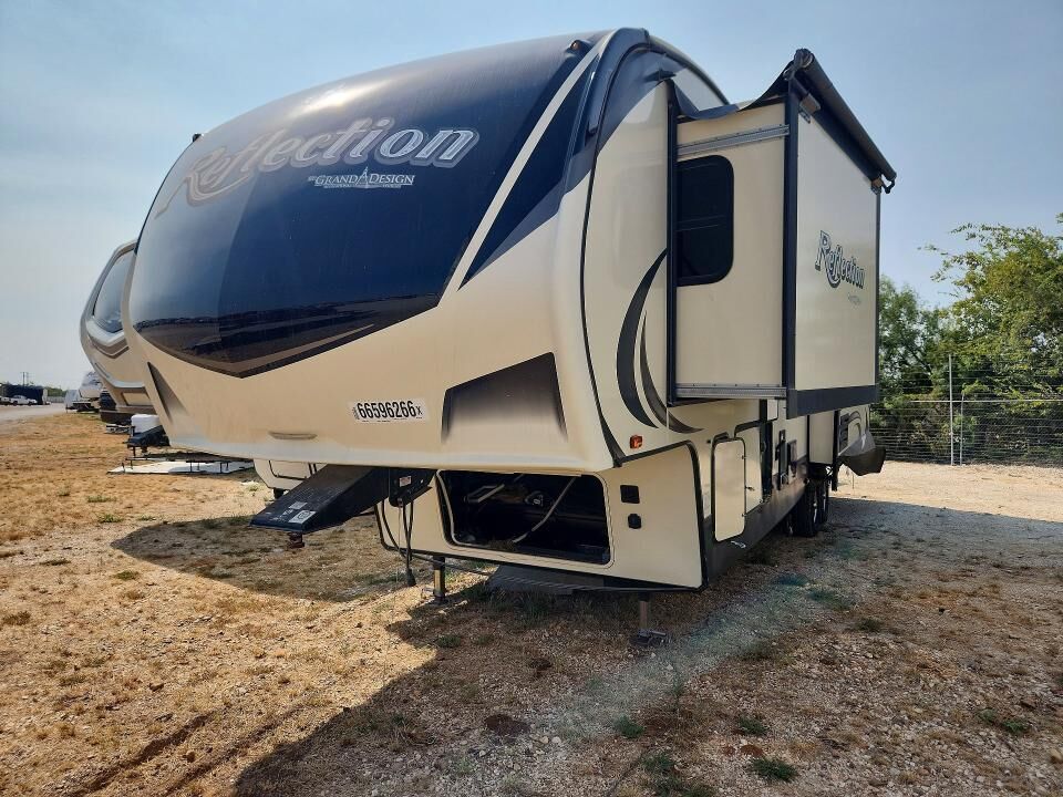 2019 GRAND DESIGN RECREATIONAL Reflection