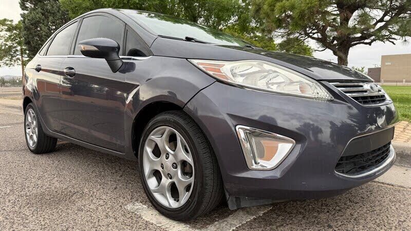 2013 FORD Fiesta