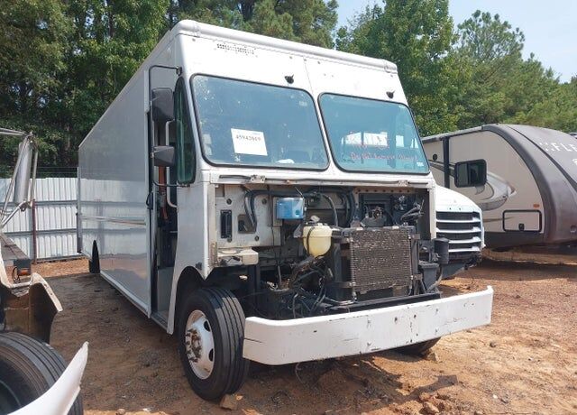 2016 FORD Commercial Chassis
