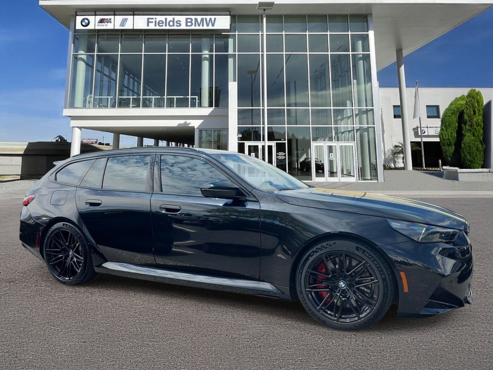 2025 BMW M5