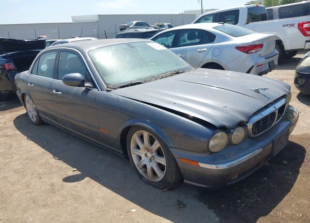 2004 JAGUAR XJ