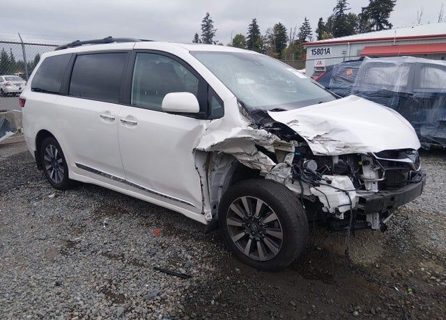 2020 TOYOTA Sienna