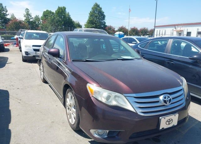2012 TOYOTA Avalon