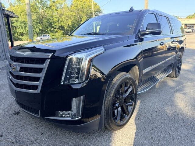 2019 CADILLAC Escalade ESV