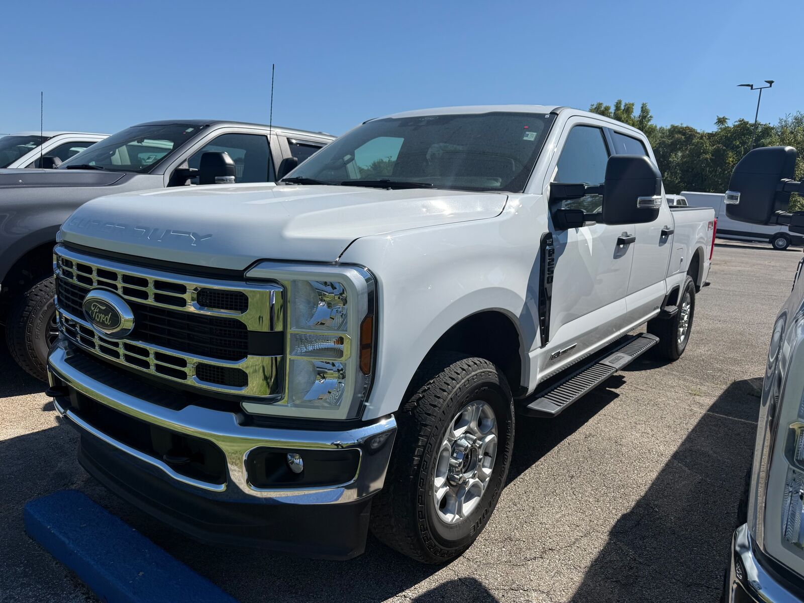 2025 FORD F-250