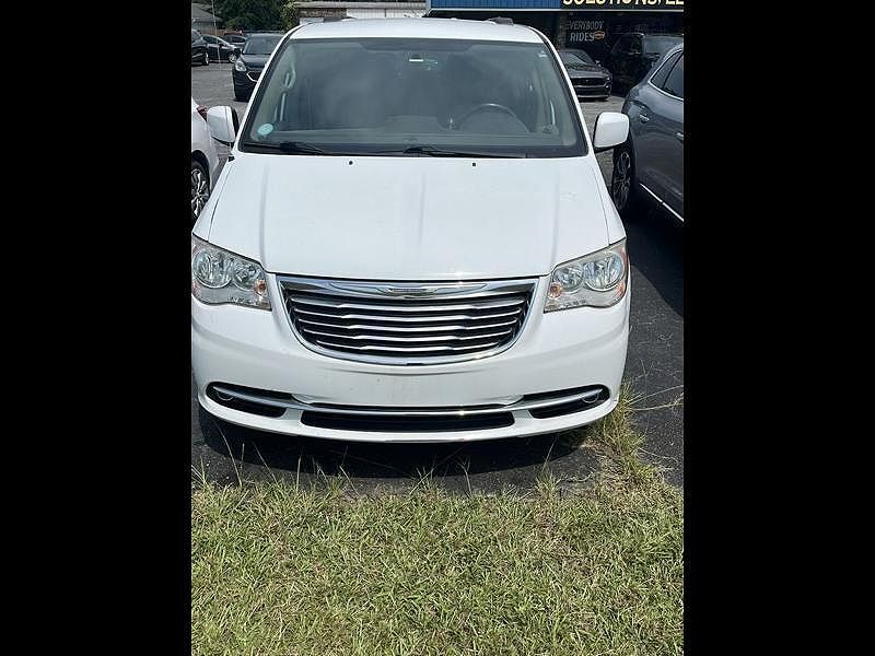 2016 CHRYSLER Town and Country