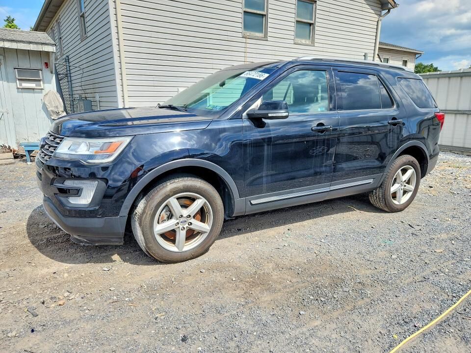 2017 FORD Explorer