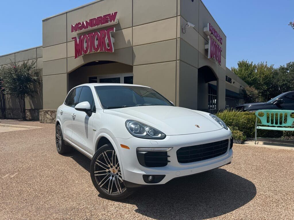 2018 PORSCHE Cayenne