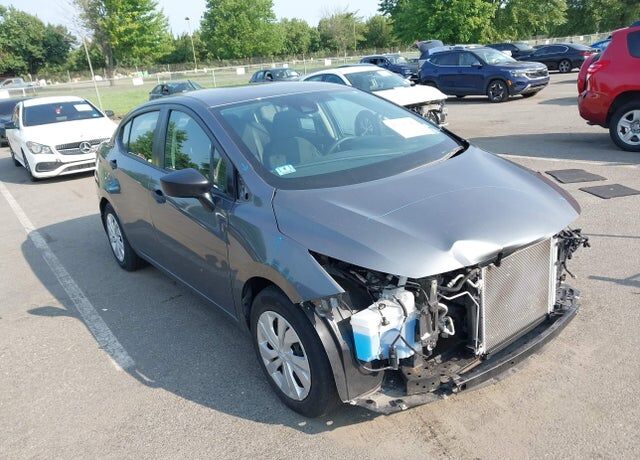 2020 NISSAN Versa