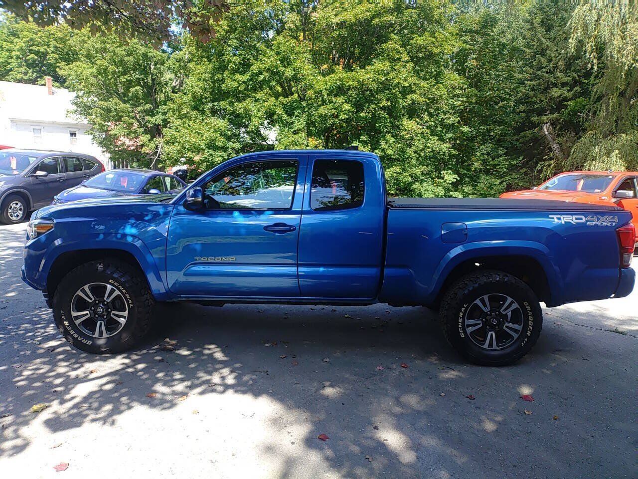 2016 TOYOTA Tacoma