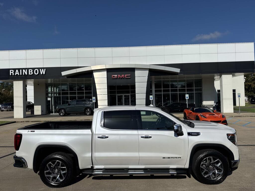 2023 GMC Sierra