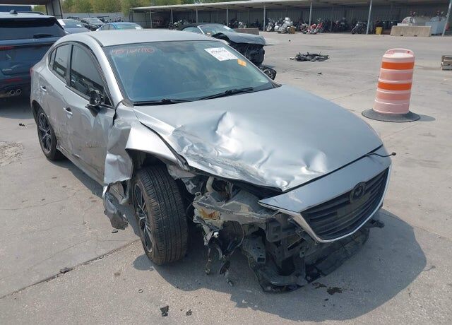 2015 MAZDA Mazda3