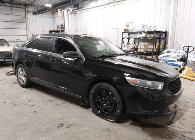 2013 FORD Taurus