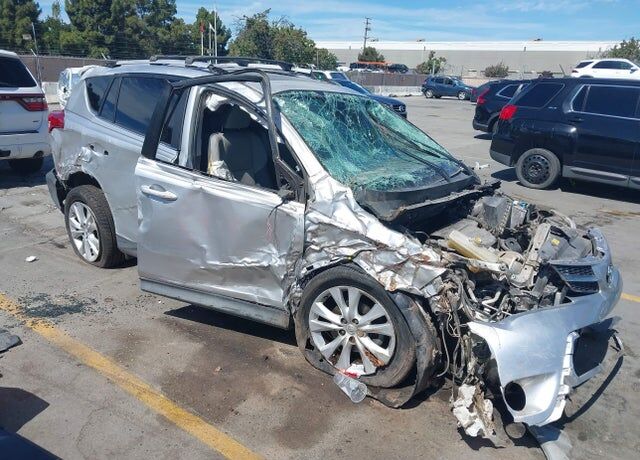 2014 TOYOTA RAV4