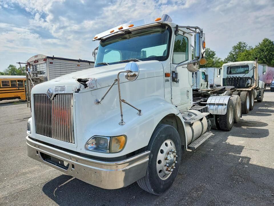 2008 INTERNATIONAL L9227