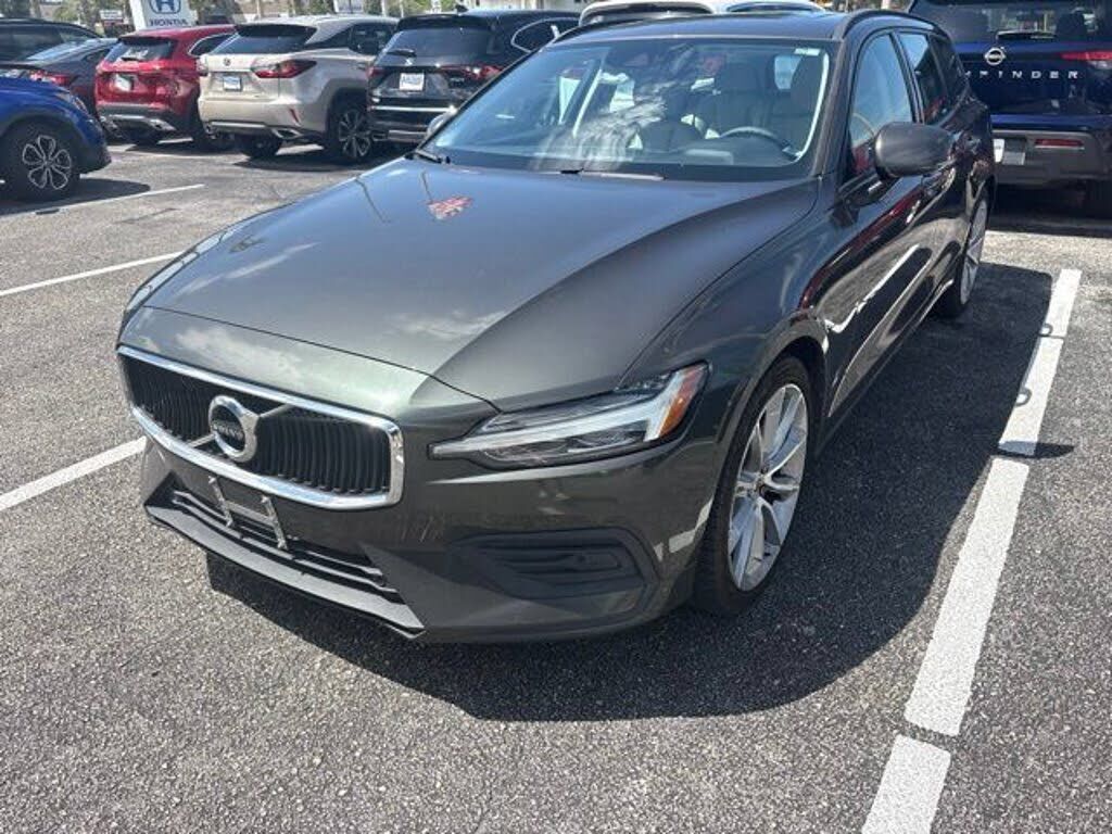 2020 VOLVO V60