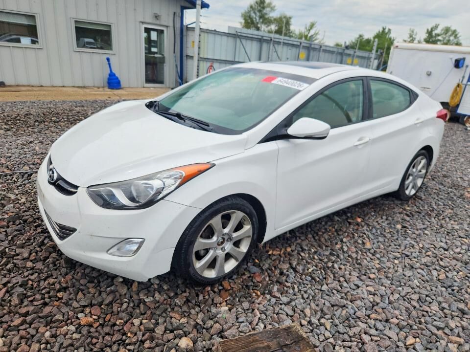 2013 HYUNDAI Elantra