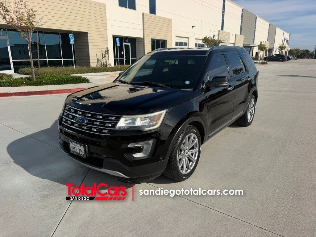 2017 FORD Explorer