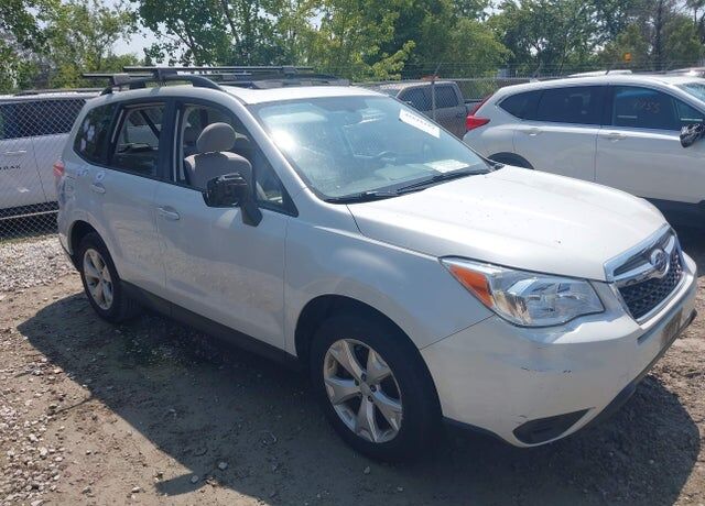 2015 SUBARU Forester