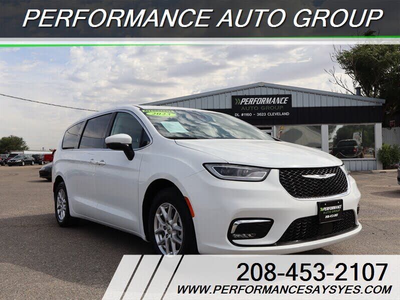 2023 CHRYSLER Pacifica