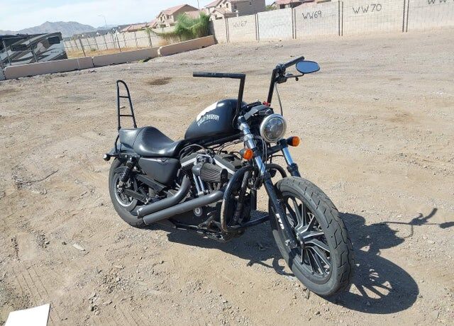 2013 HARLEY DAVIDSON Iron883