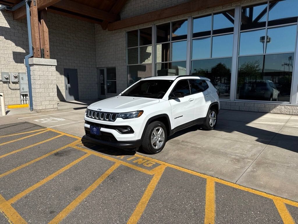 2023 JEEP Compass