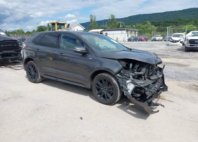 2020 FORD Edge