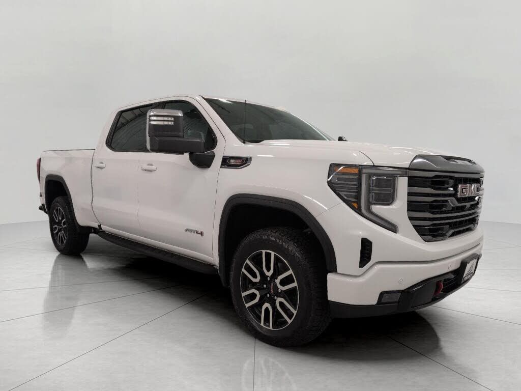 2024 GMC Sierra