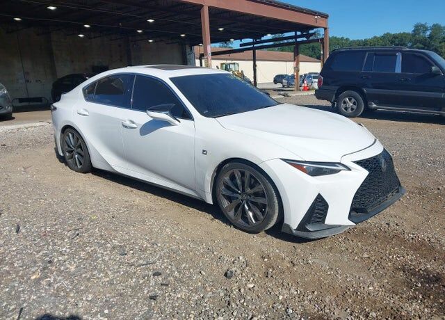 2022 LEXUS IS